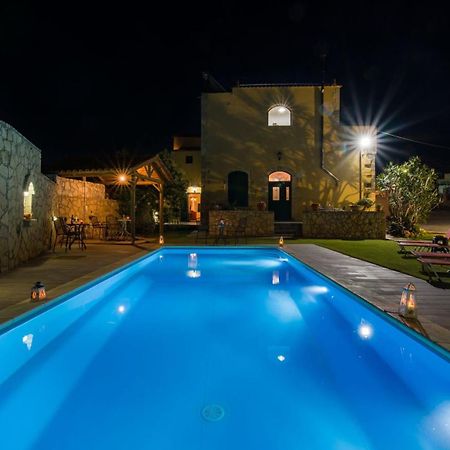 Skandalis Apartments With Pool Horafákia Kültér fotó