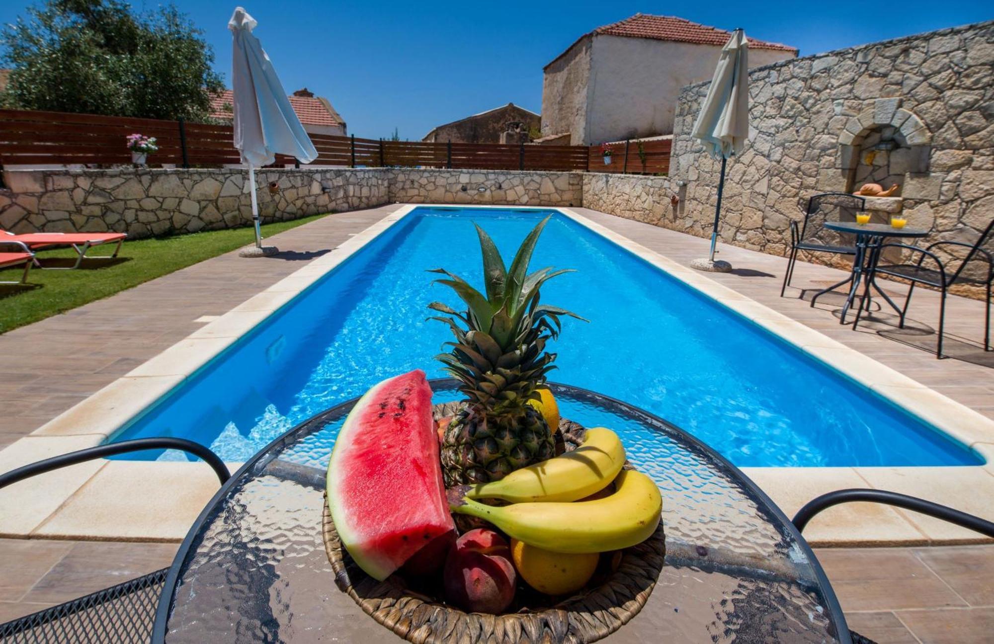 Skandalis Apartments With Pool Horafákia Kültér fotó